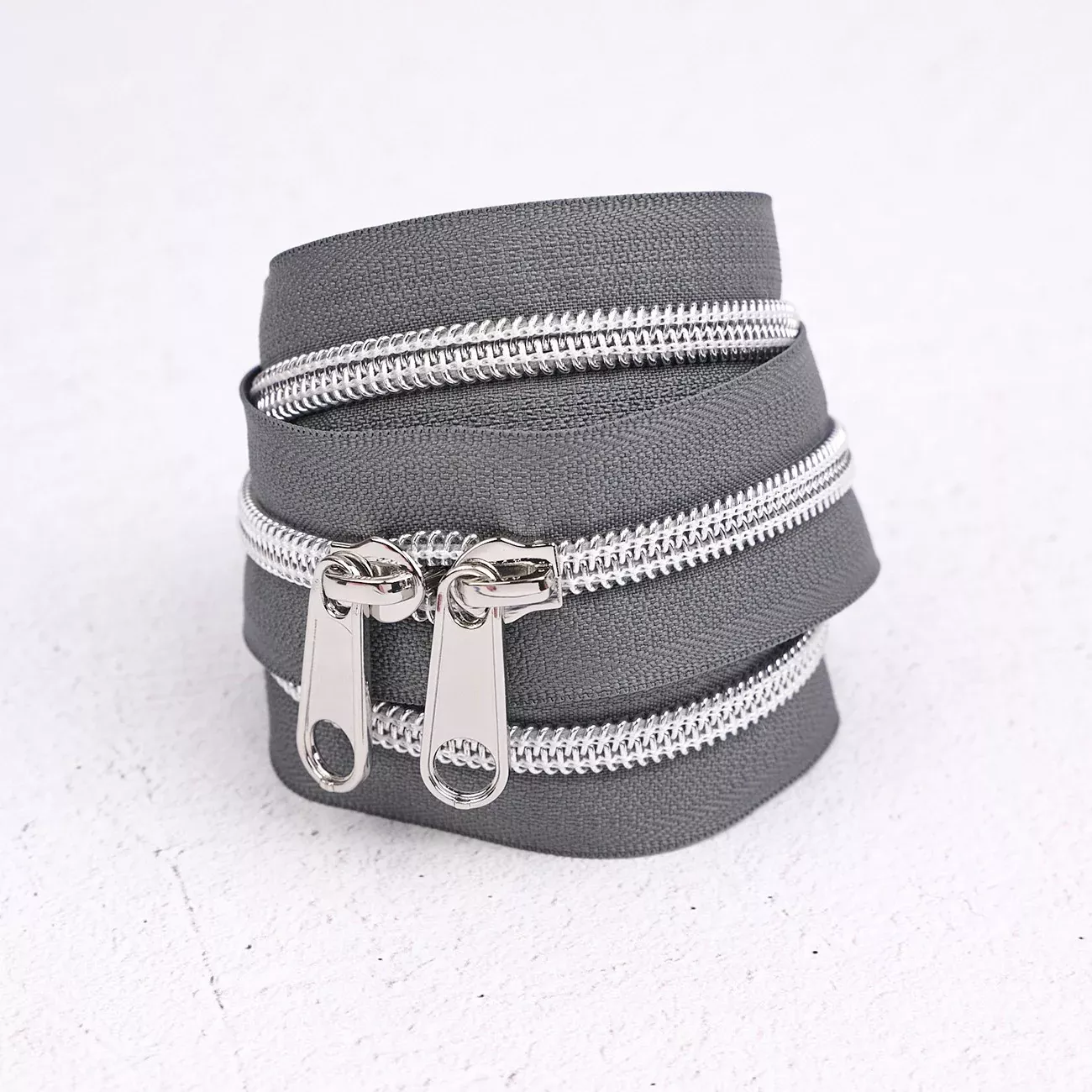 30in Handbag Zipper Moonstone