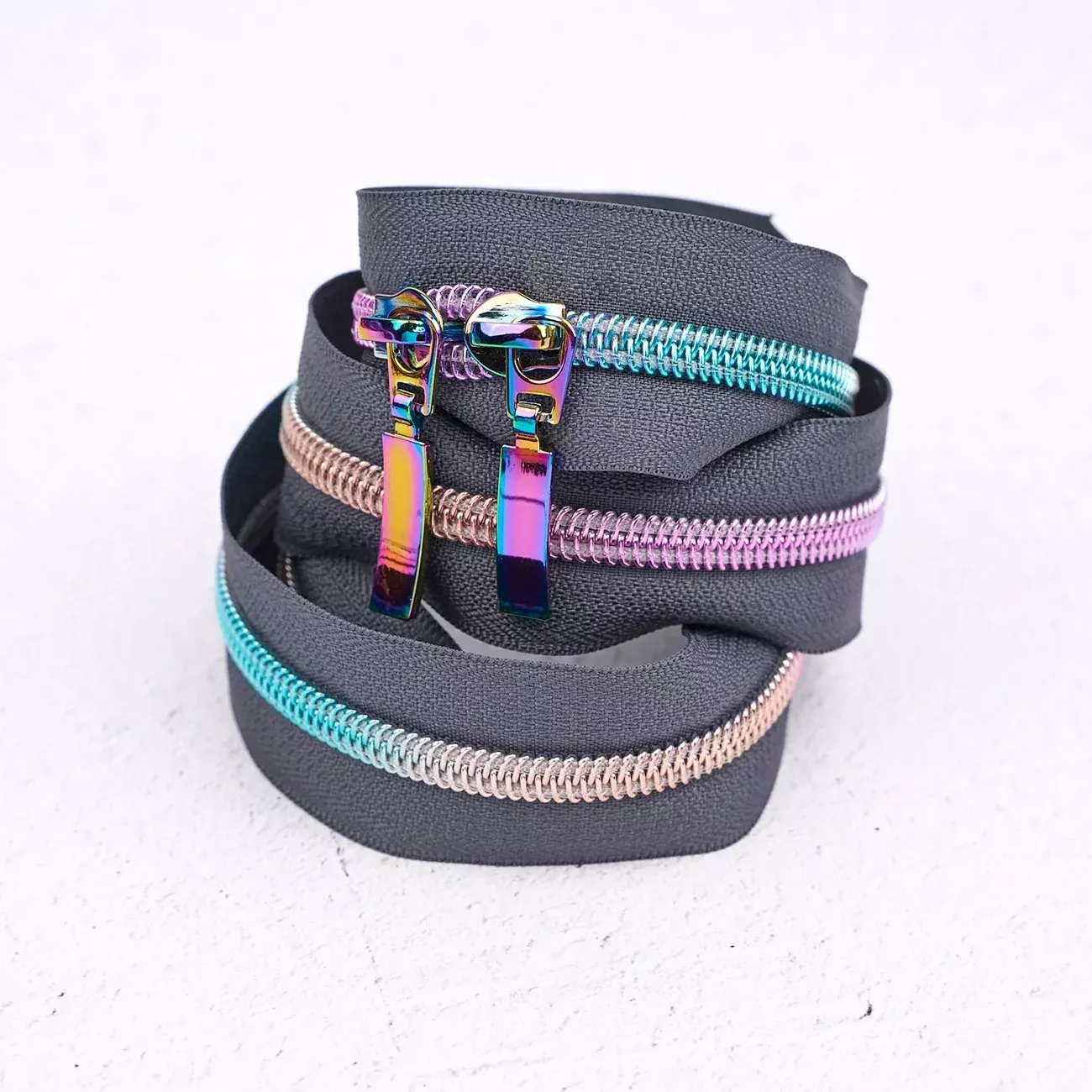 4 Yard Handbag Zipper Aurora Storm