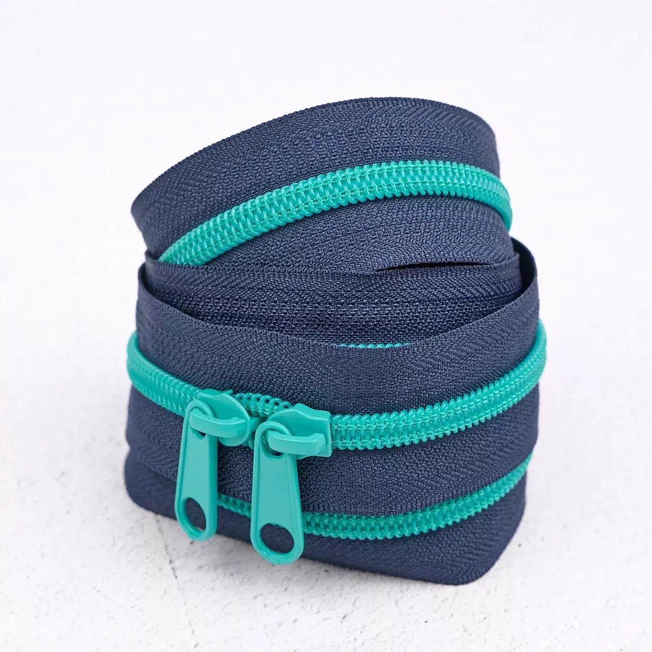 4 Yard Handbag Zipper Blueberry Breeze