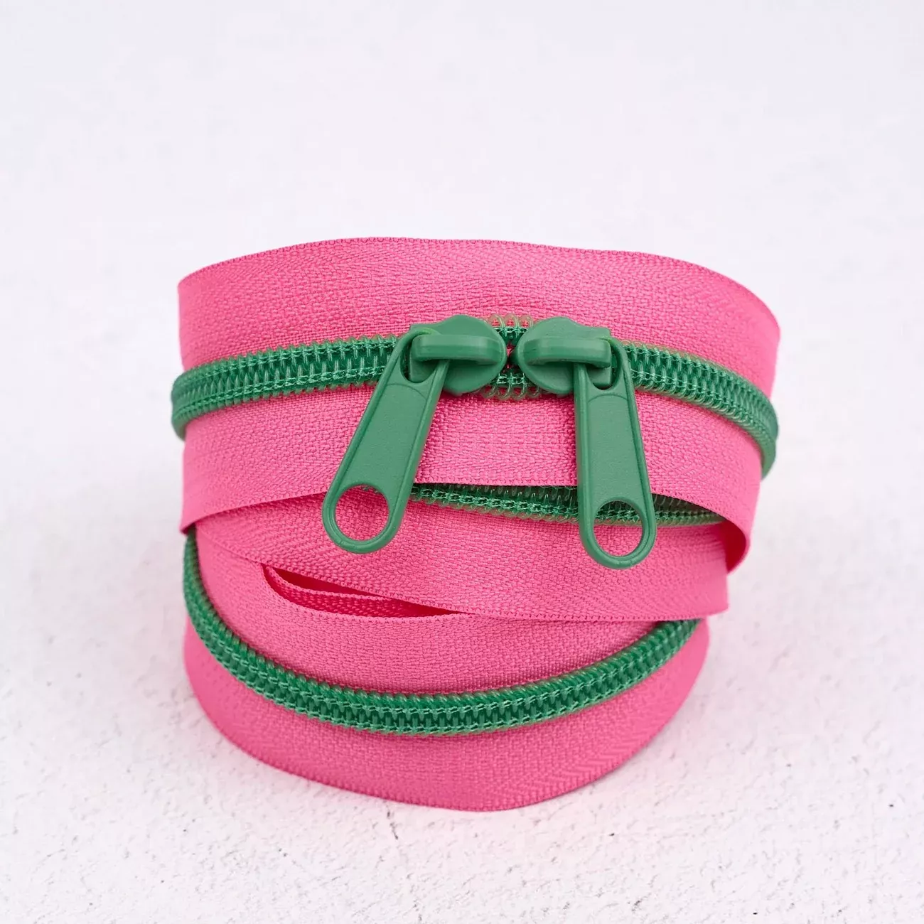 4 Yard Handbag Zipper Dragonfruit