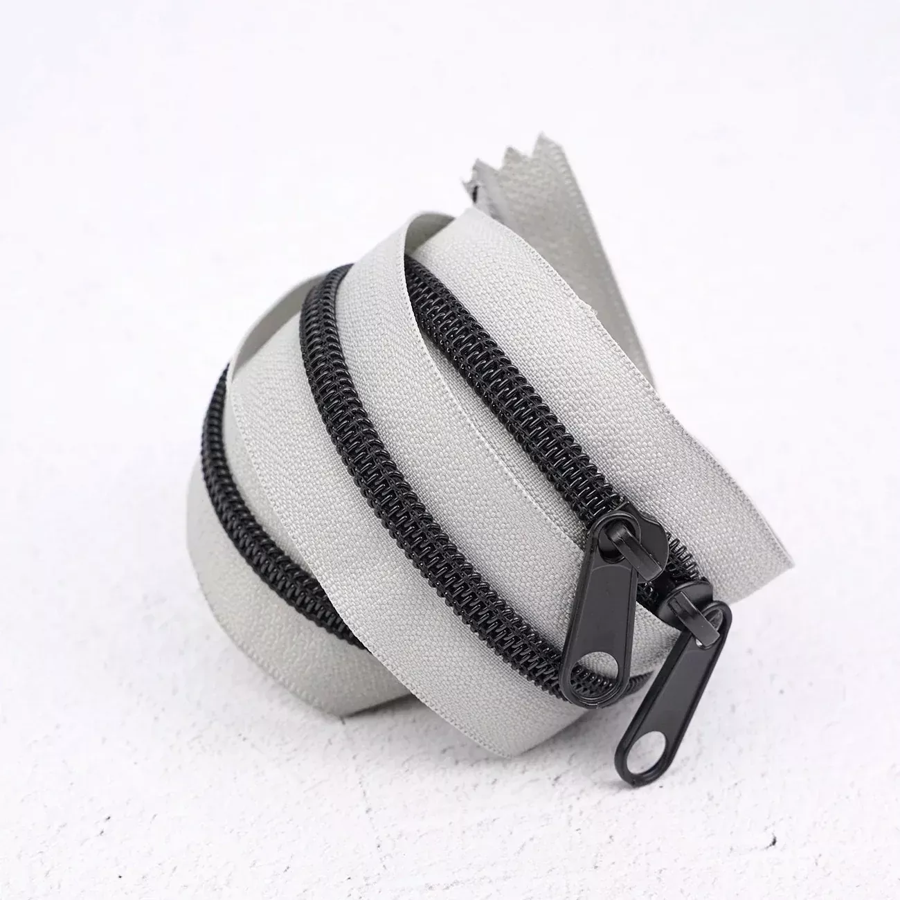 4 Yard Handbag Zipper Smoke