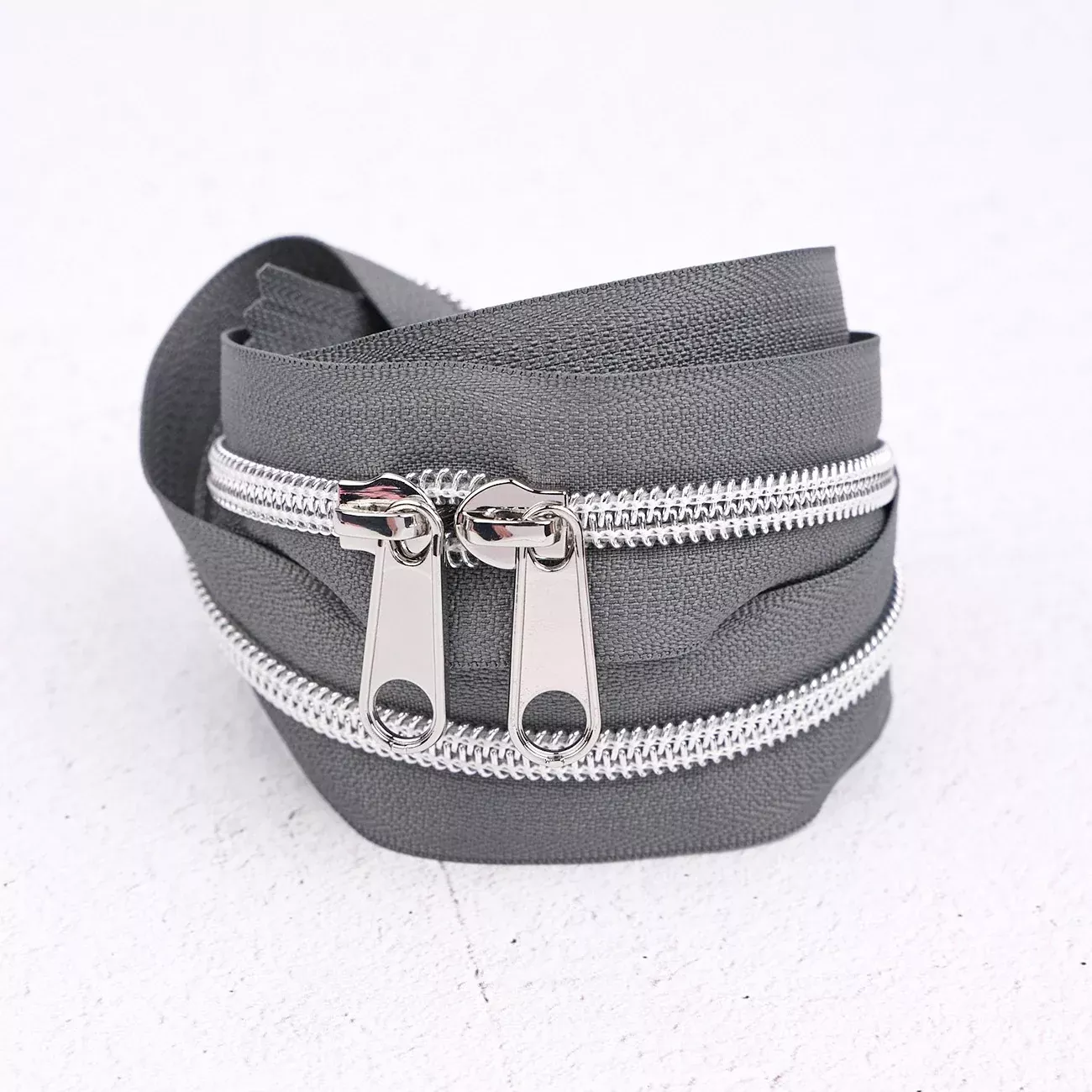 40in Handbag Zipper Moonstone