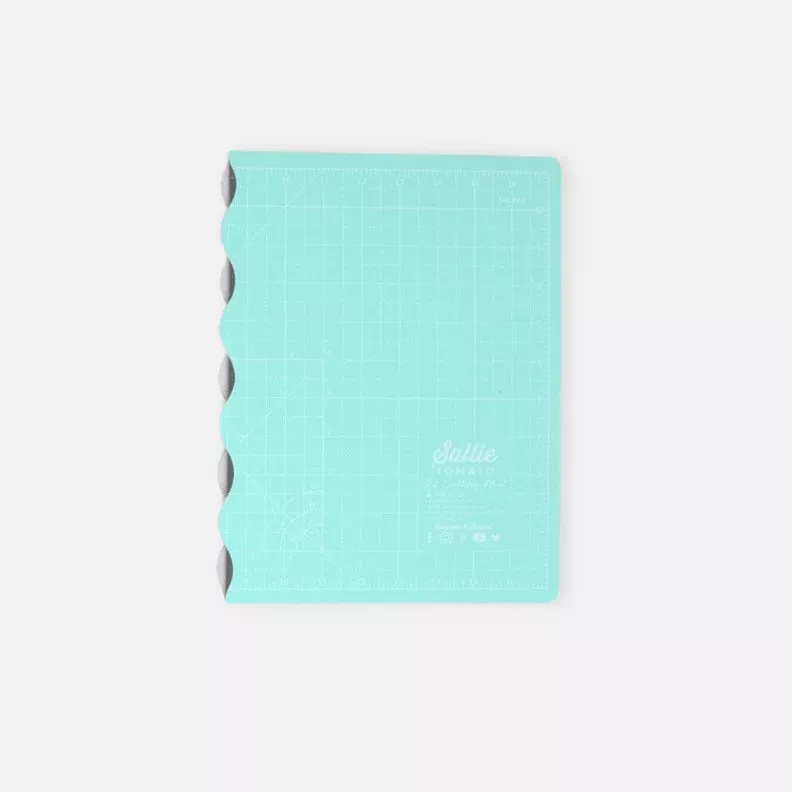 A3 Foldable Cutting Mat