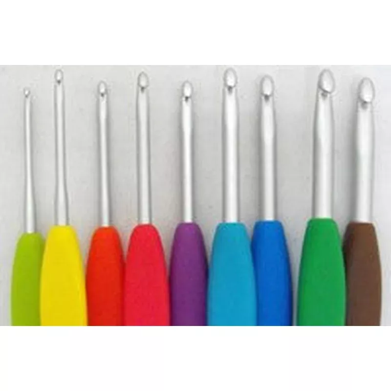 Amour Crochet Hooks by Clover