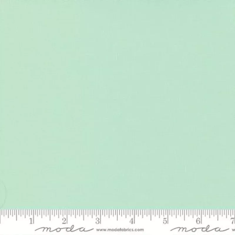 Bella Solids – Quilting Cotton Fabric – Basic Solid – Breeze