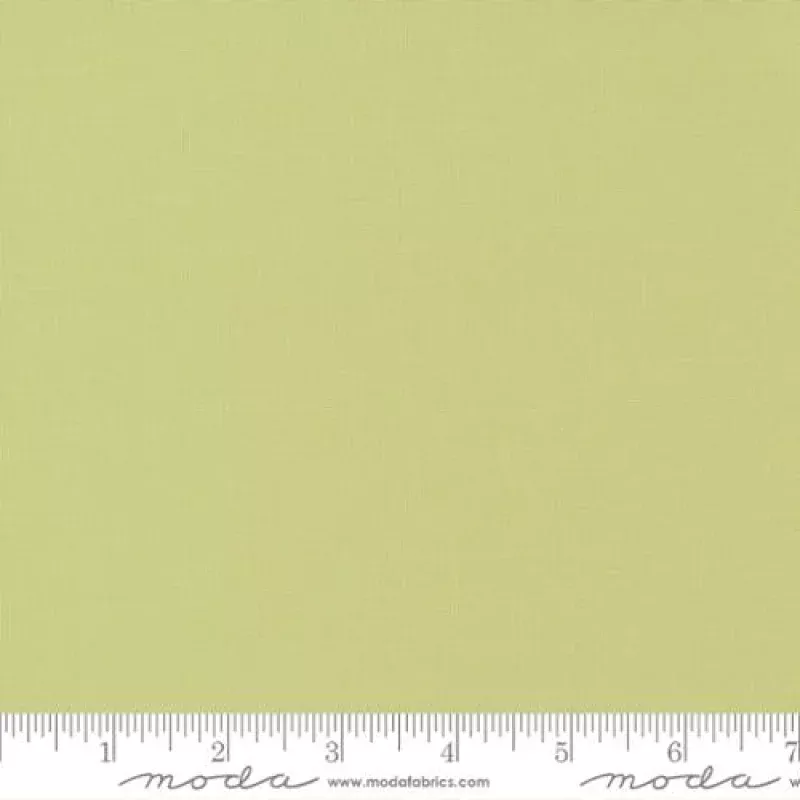 Bella Solids – Quilting Cotton Fabric – Basic Solid – Celery – Light Green