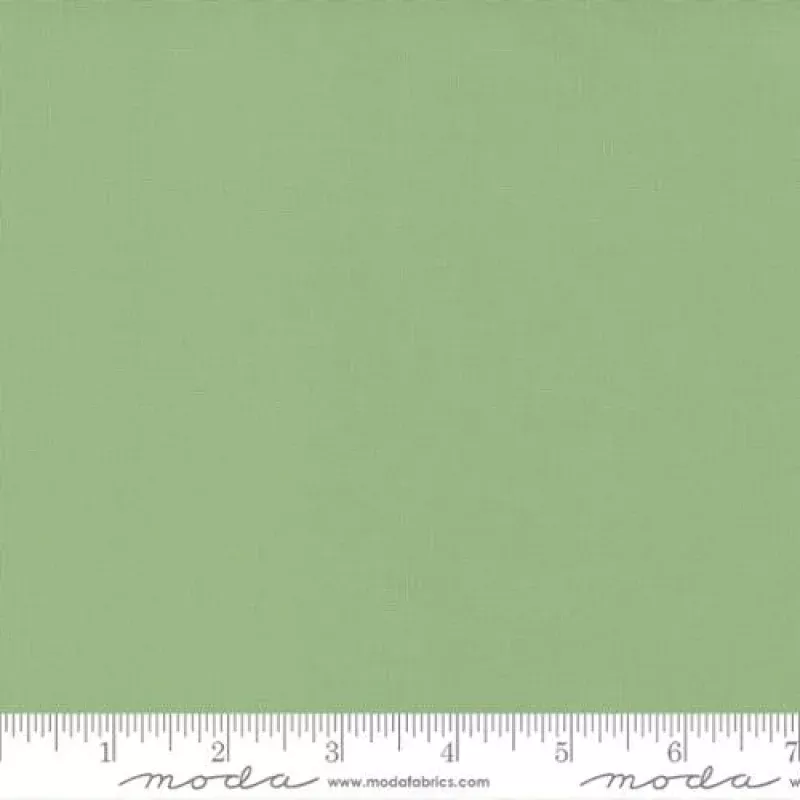 Bella Solids – Quilting Cotton Fabric – Basic Solid – Cucumber – Light Green