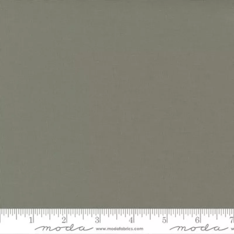Bella Solids – Quilting Cotton Fabric – Basic Solid – Elephant – Grey