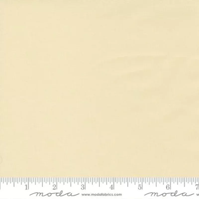 Bella Solids – Quilting Cotton Fabric – Basic Solid – Fig Tree Cream
