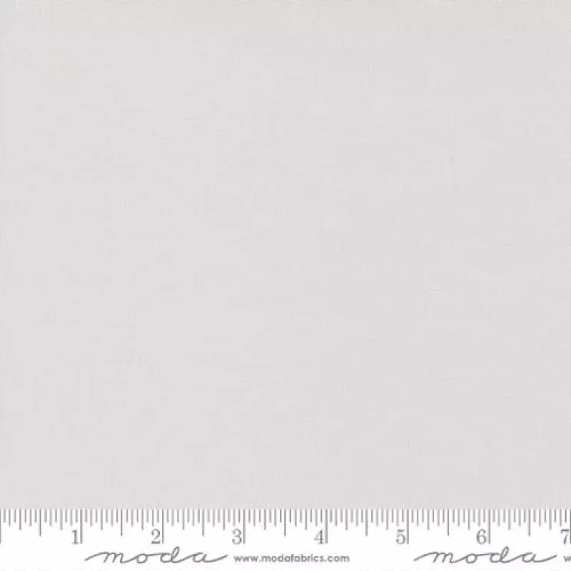 Bella Solids – Quilting Cotton Fabric – Basic Solid– Fog