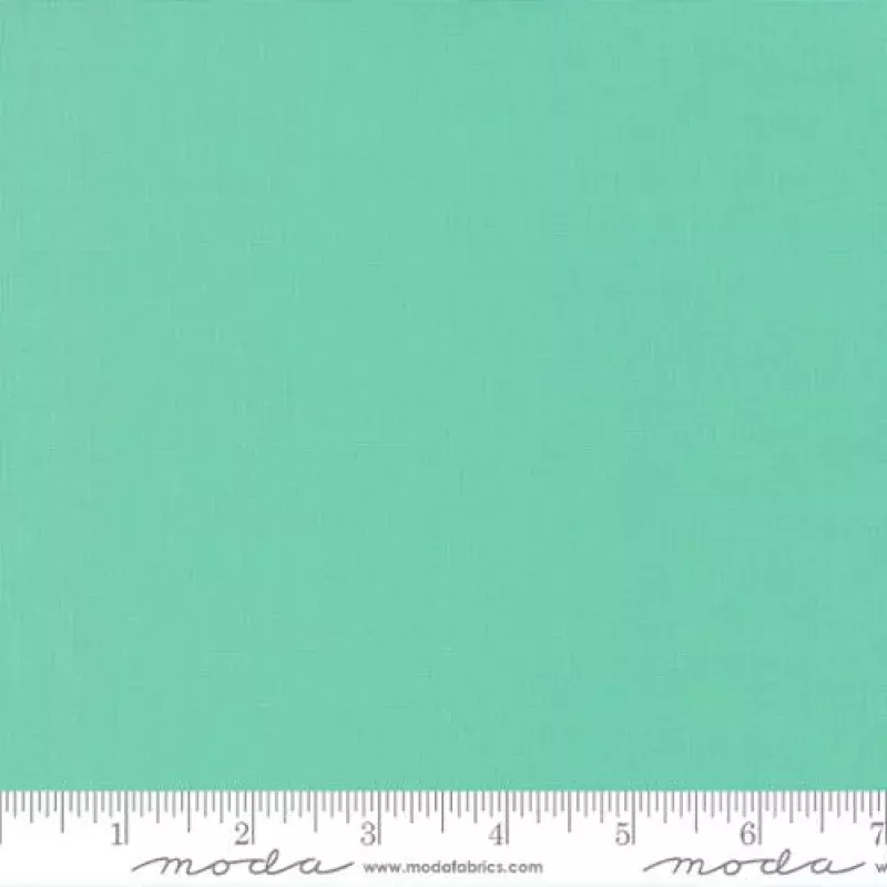 Bella Solids – Quilting Cotton Fabric – Basic Solid – Green