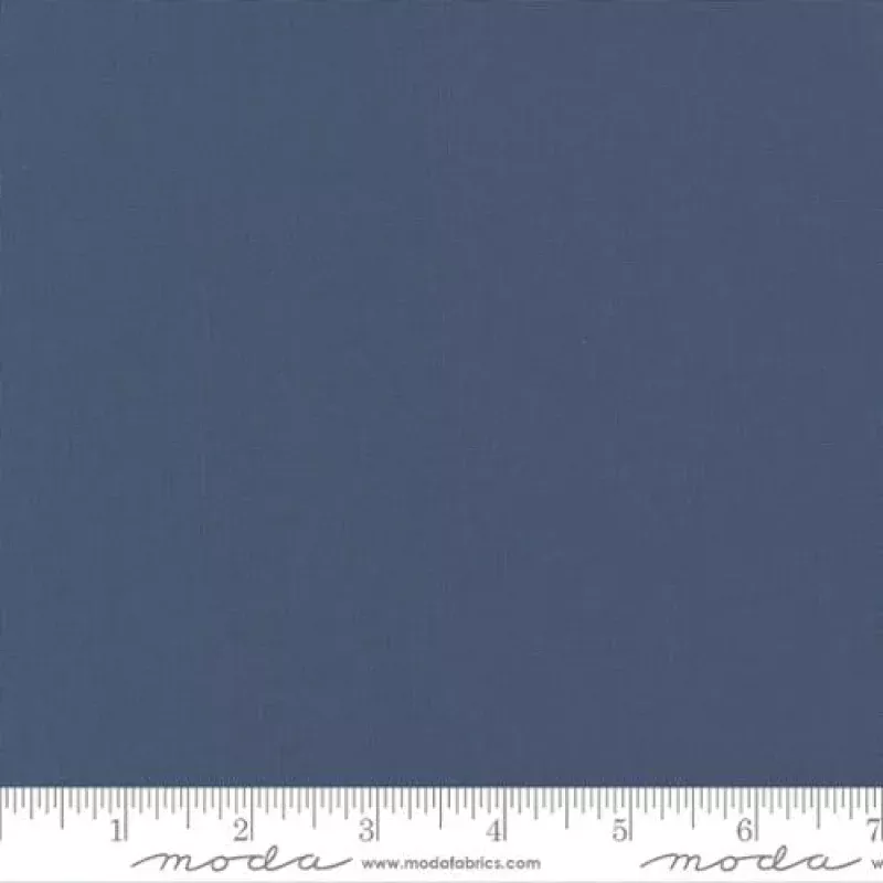 Bella Solids – Quilting Cotton Fabric – Basic Solid – Indigo