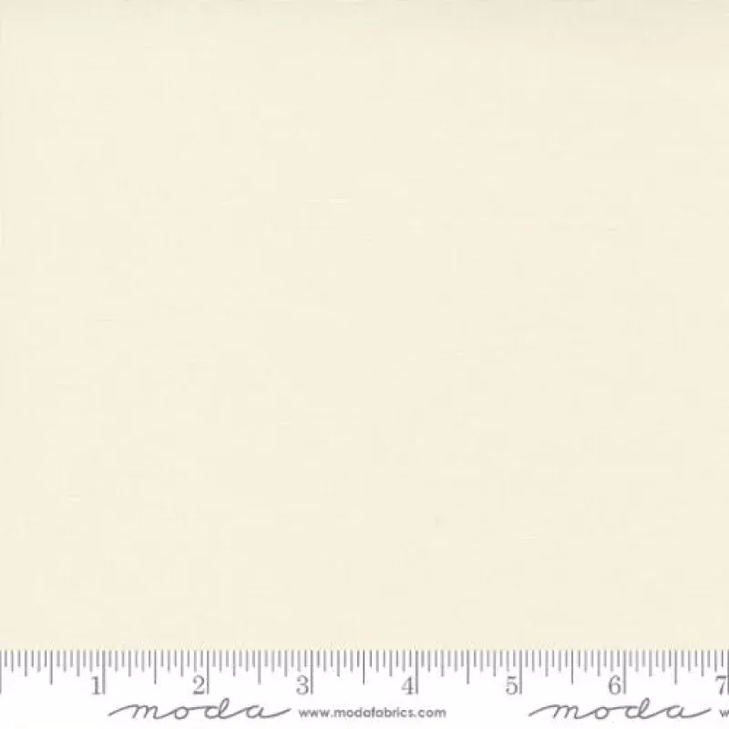 Bella Solids – Quilting Cotton Fabric – Basic Solid– Ivory
