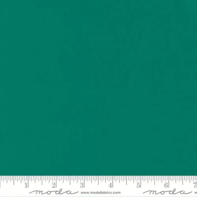 Bella Solids – Quilting Cotton Fabric – Basic Solid – Jungle – Light Green