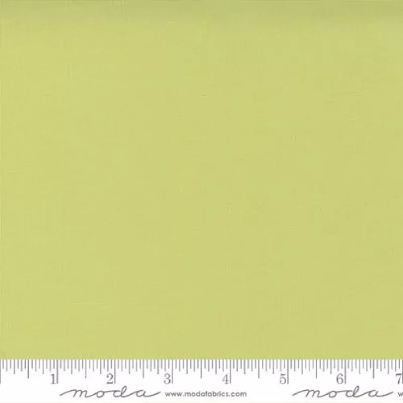 Bella Solids – Quilting Cotton Fabric – Basic Solid – Light Lime