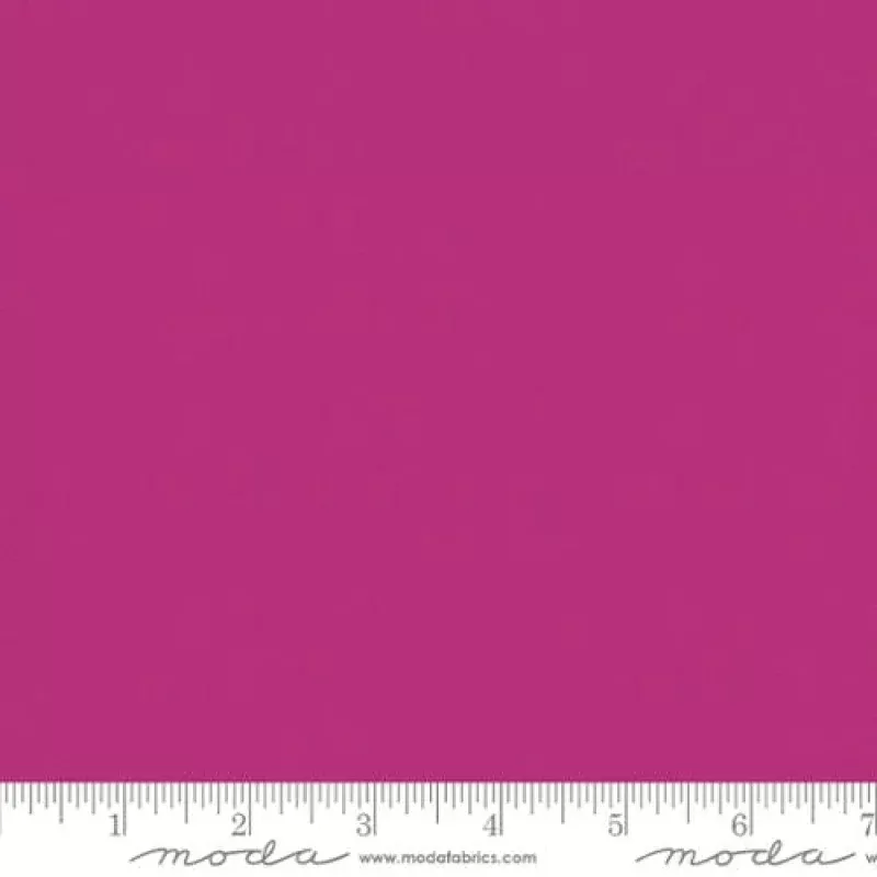 Bella Solids – Quilting Cotton Fabric – Basic Solid – Passion Fruit – Pink