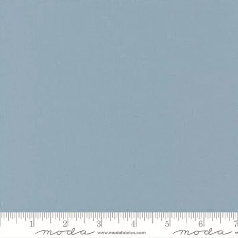 Bella Solids – Quilting Cotton Fabric – Basic Solid – Platinum