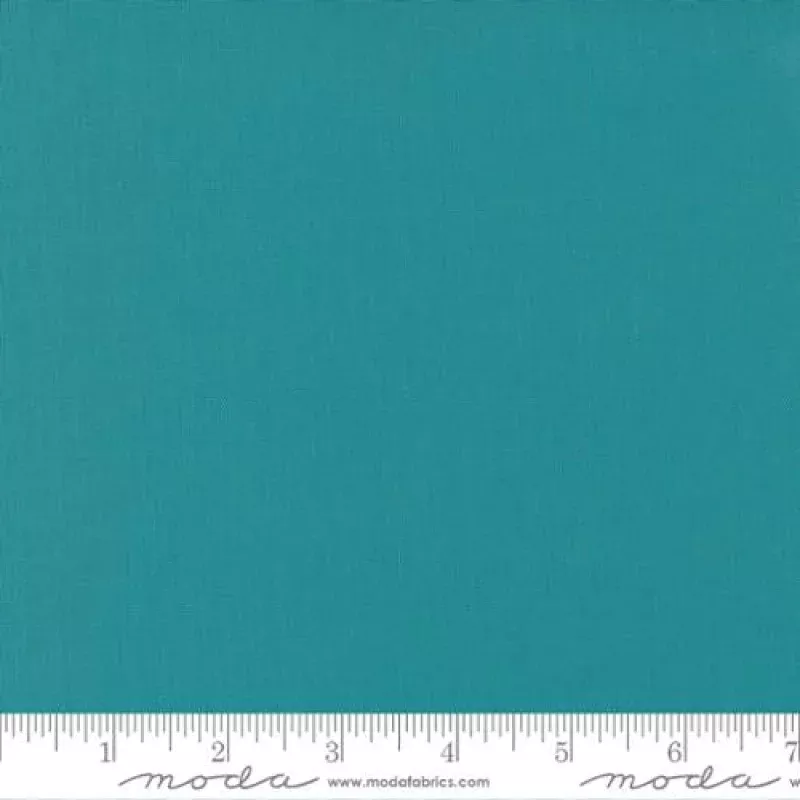 Bella Solids – Quilting Cotton Fabric – Basic Solid – Scuba – Turquoise