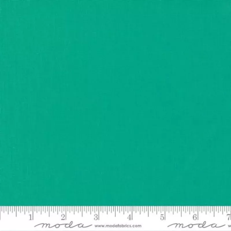 Bella Solids – Quilting Cotton Fabric – Basic Solid – Spearmint – Light Green