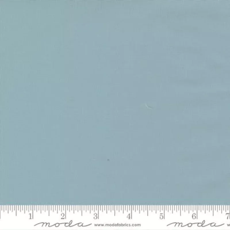 Bella Solids – Quilting Cotton Fabric – Basic Solid – Storm – Grey