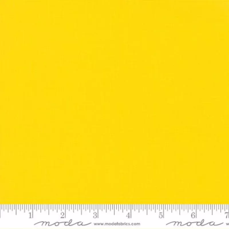 Bella Solids – Quilting Cotton Fabric – Basic Solid – Sunflower – Yellow