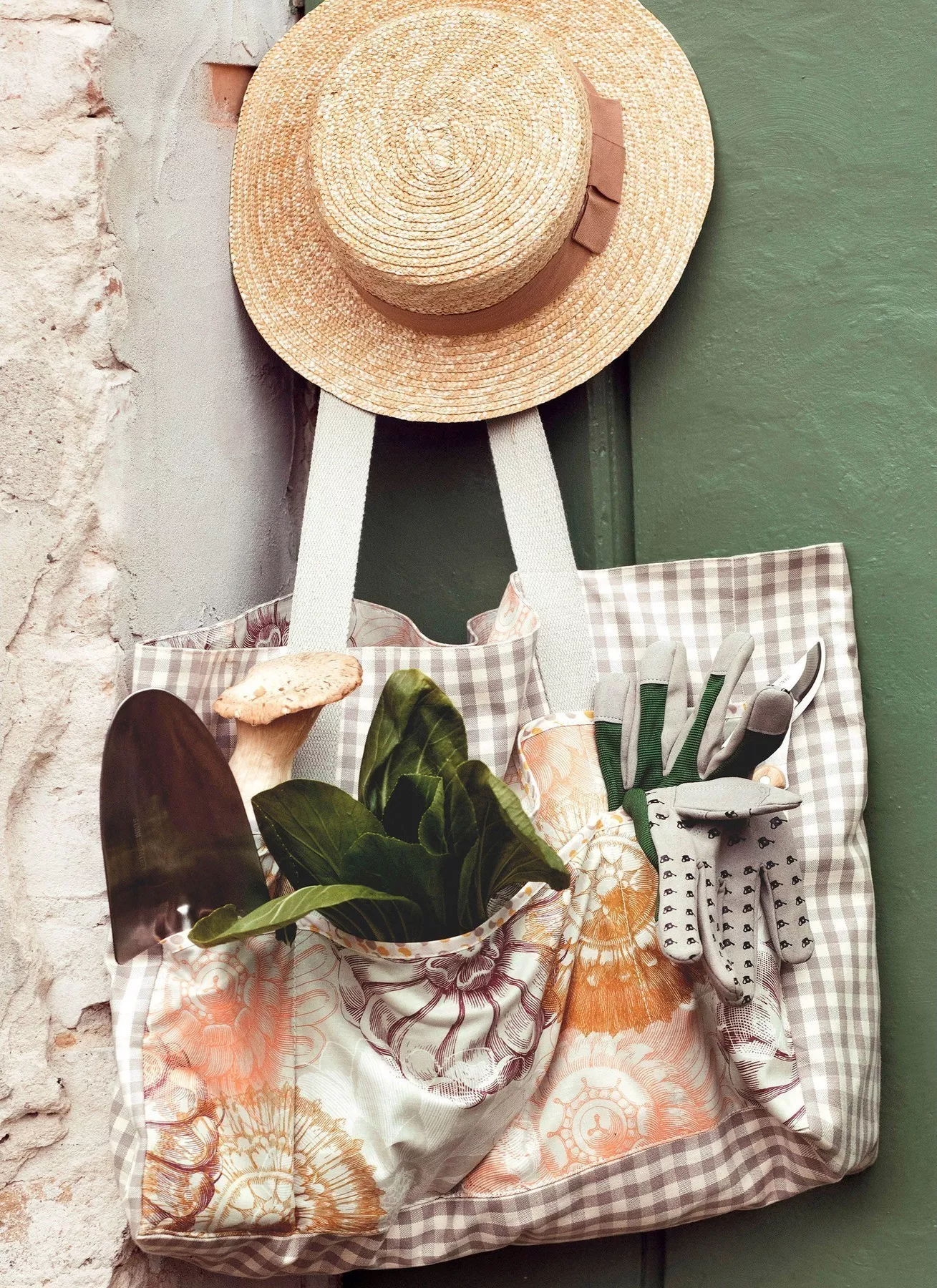 Burda 5909 - Tote + Apron + Kneeling Cushion - Sewing Pattern