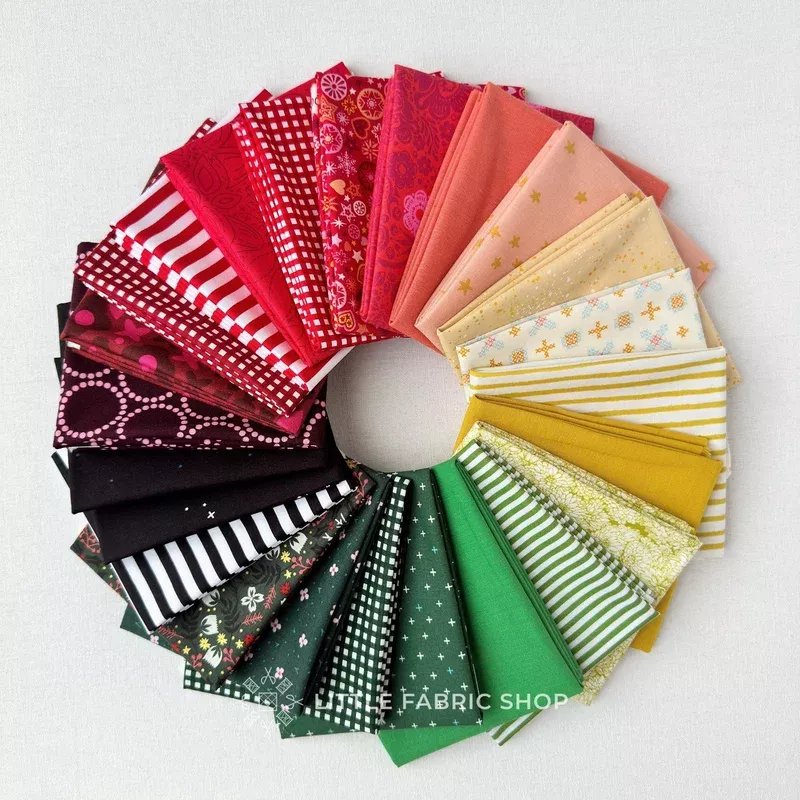 Classic Scrappy Holiday Fat Quarter Bundle