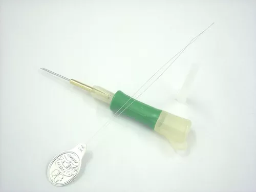 Clover Embroidery Stitching Tool #8800