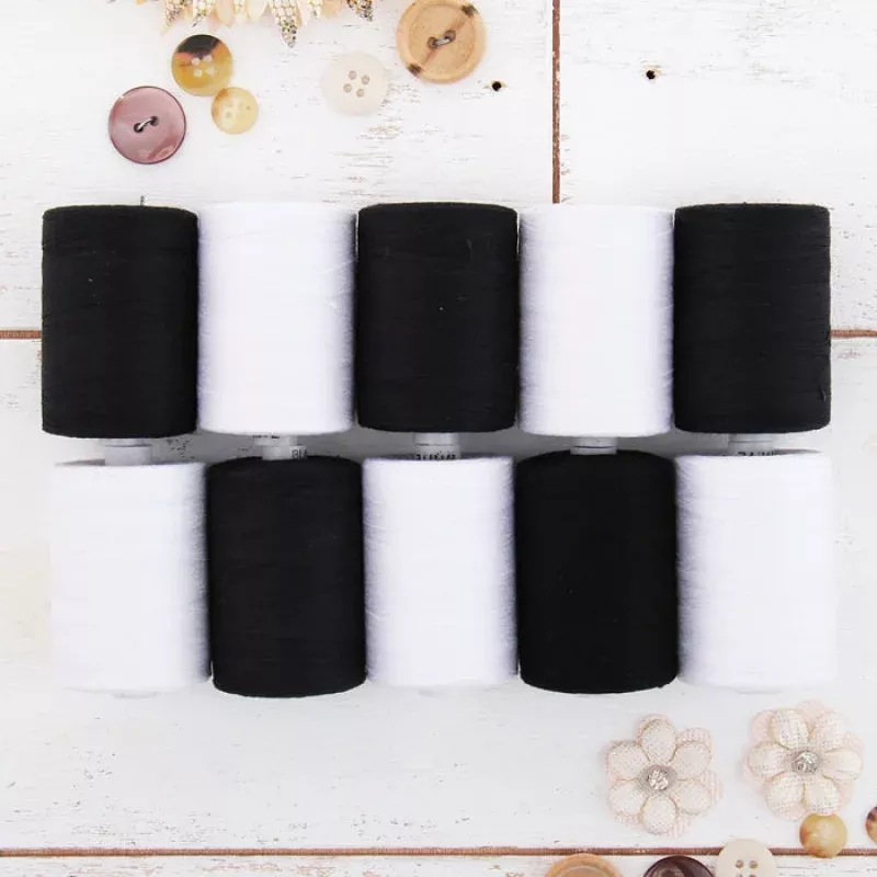 Cotton Quilting Thread Set – Black & White Spools – 1000 Meters