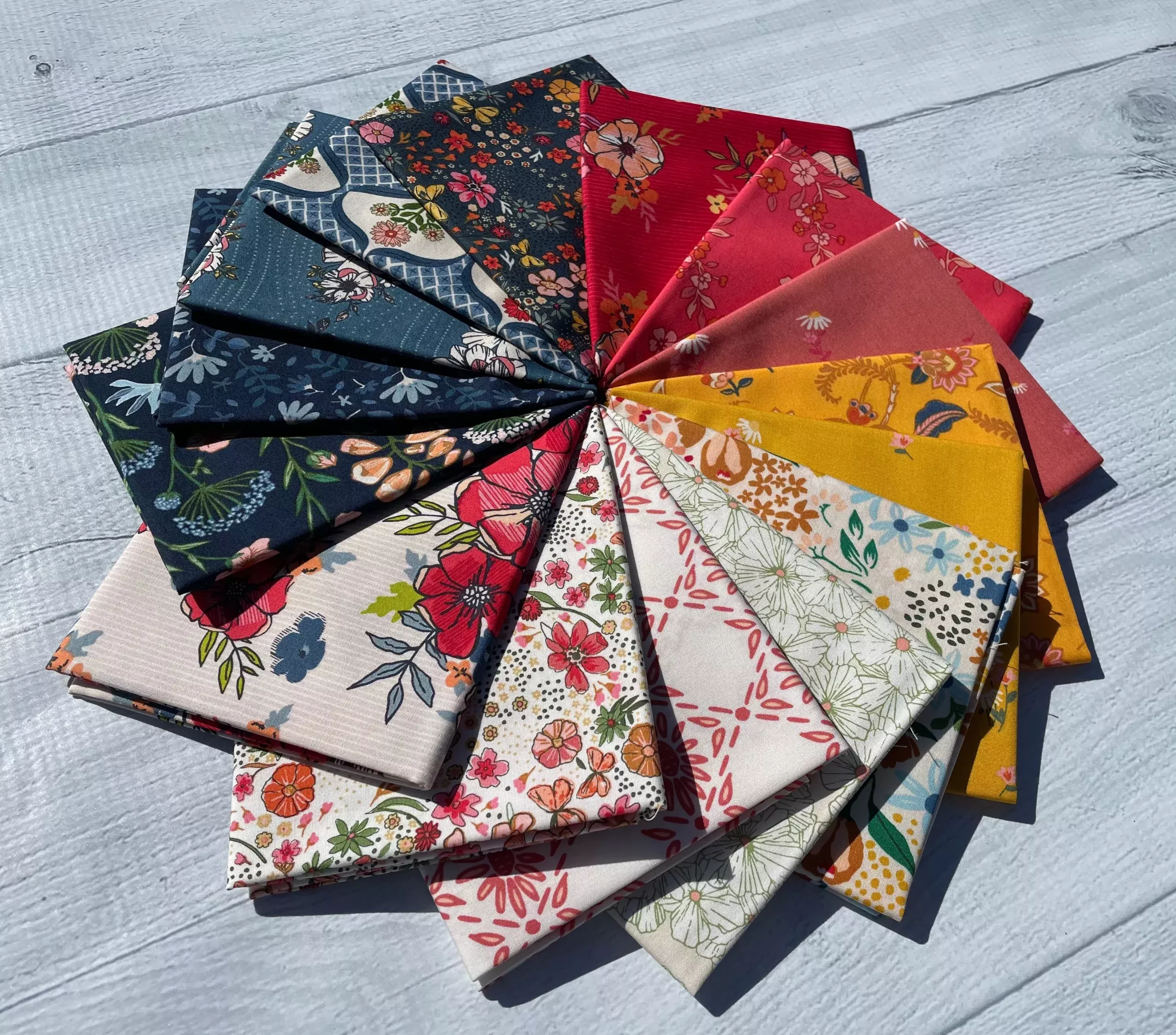 Flower Fields 19pc Fat Quarter Bundles by Maureen Cracknell