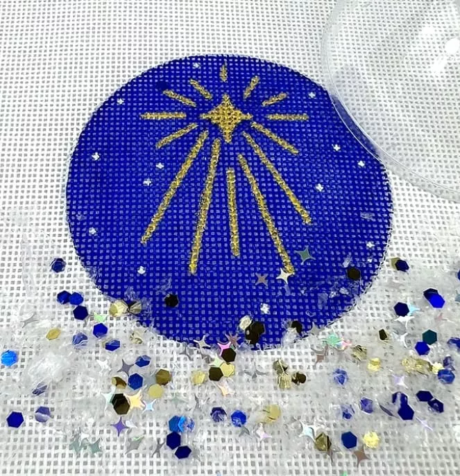 Kate Dickerson Needlepoint – Christmas Ornament w/Clear Dome & Confetti – Star of Bethlehem