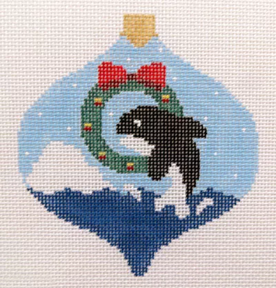 Kathy Schenkel Designs – Whale w/Wreath Bauble