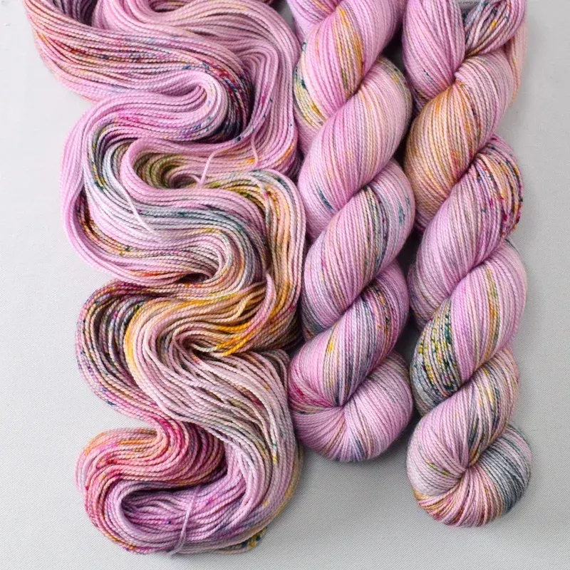 Lavender Dreams – Yummy 2-Ply – Wild Iris