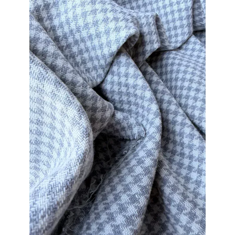 MOE 015 grey/ecru dogtooth cotton