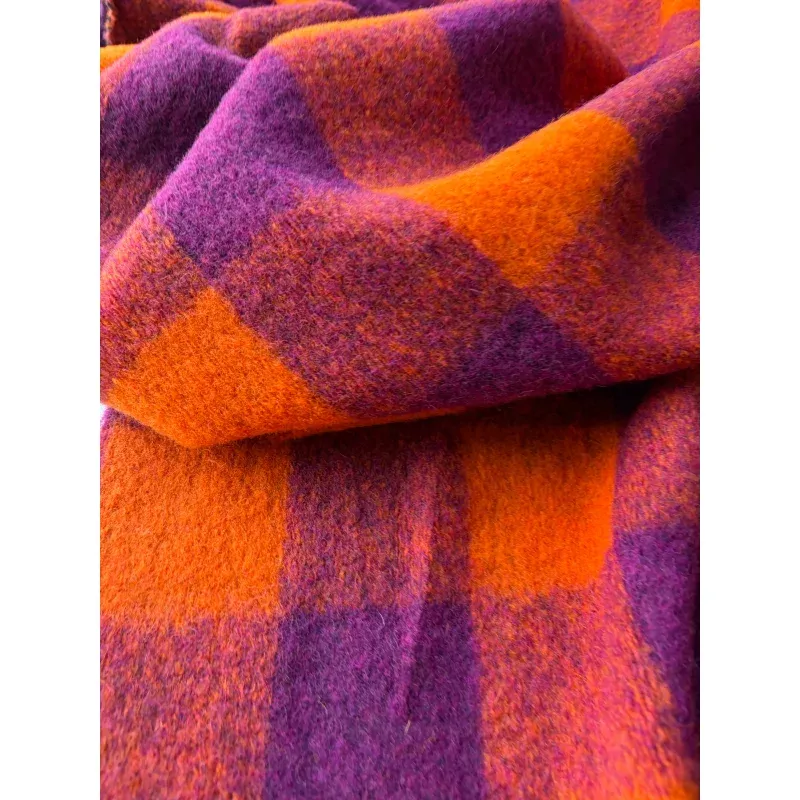 MOE 031 fuchsia/orange checkered heavy boiled wool