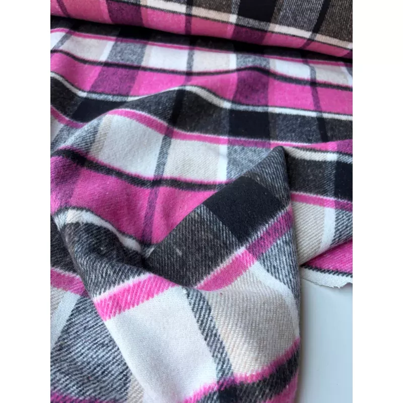 MOE 040 fuchsia checkered heavy cotton