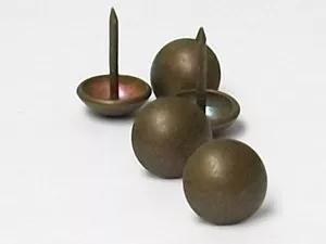 Nailheads - 36 pcs - Style 1009 - Natural