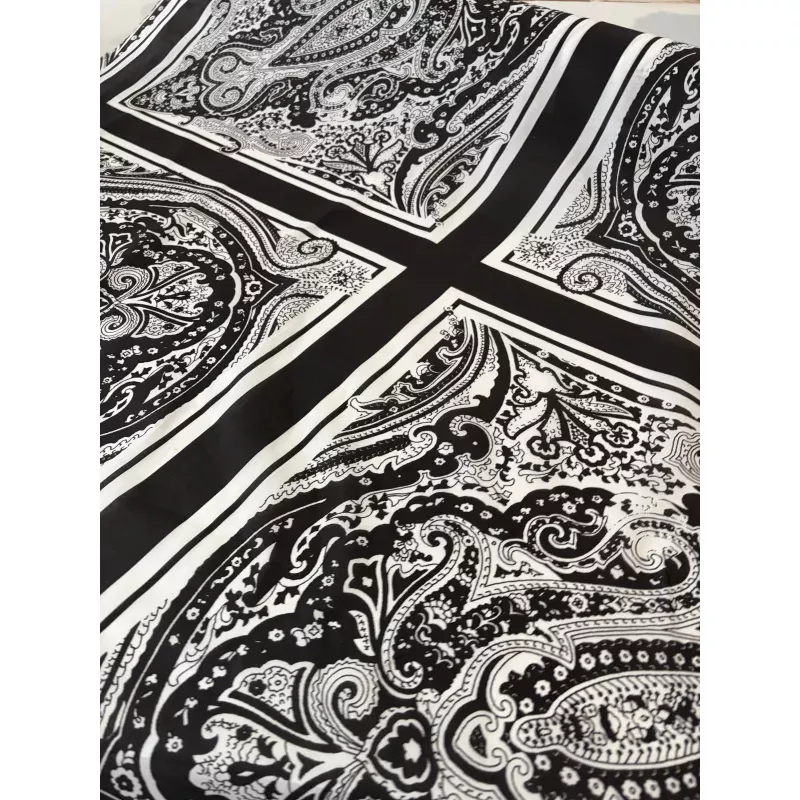 PC FREDO 010 cotton poplin foulard print