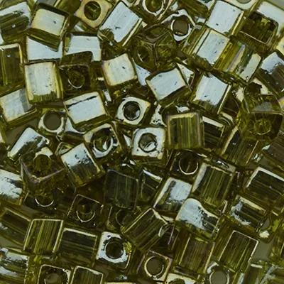 Sundance 3mm Box Beads – Celery