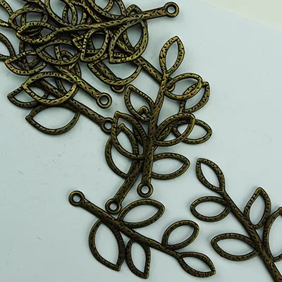 Sundance Metallic Accents – Antique Leaf