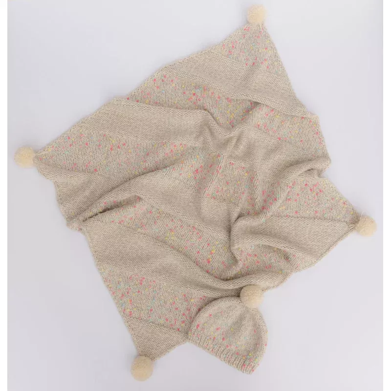 Tama Large Blanket & Baby Hat Knitting Kit