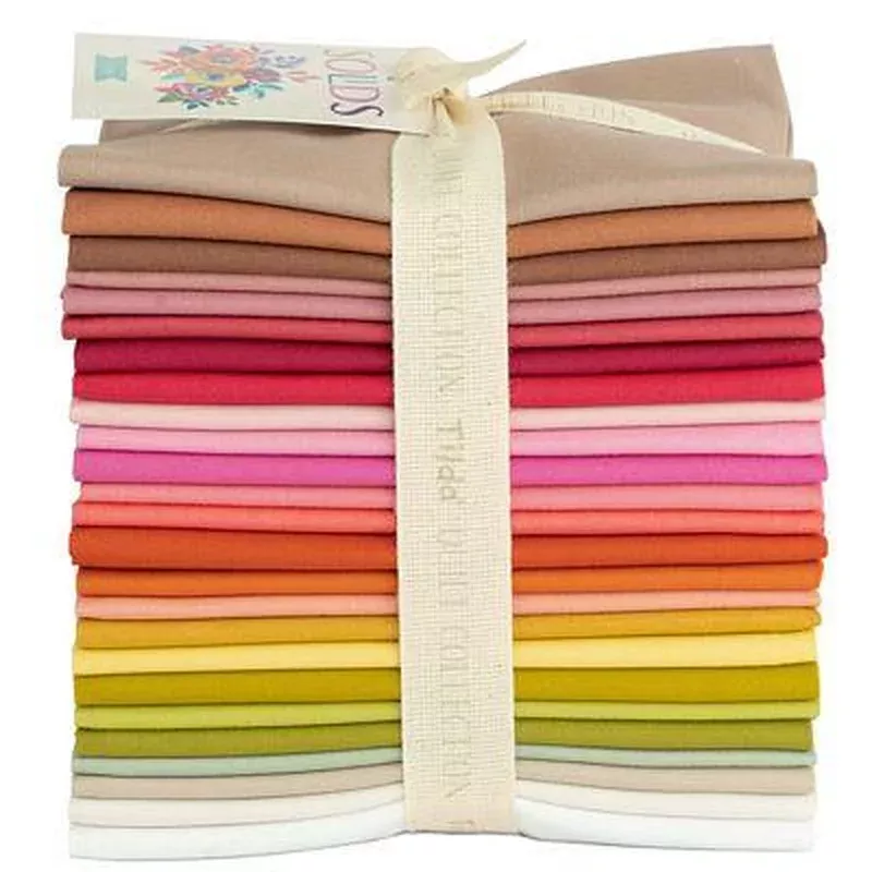 TILDA Solids FQ Bundle Warm – 25 pieces