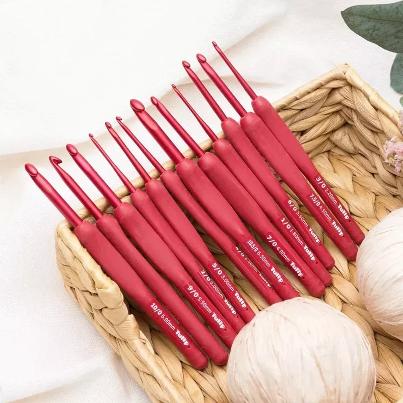Tulip Etimo Red Crochet Hooks