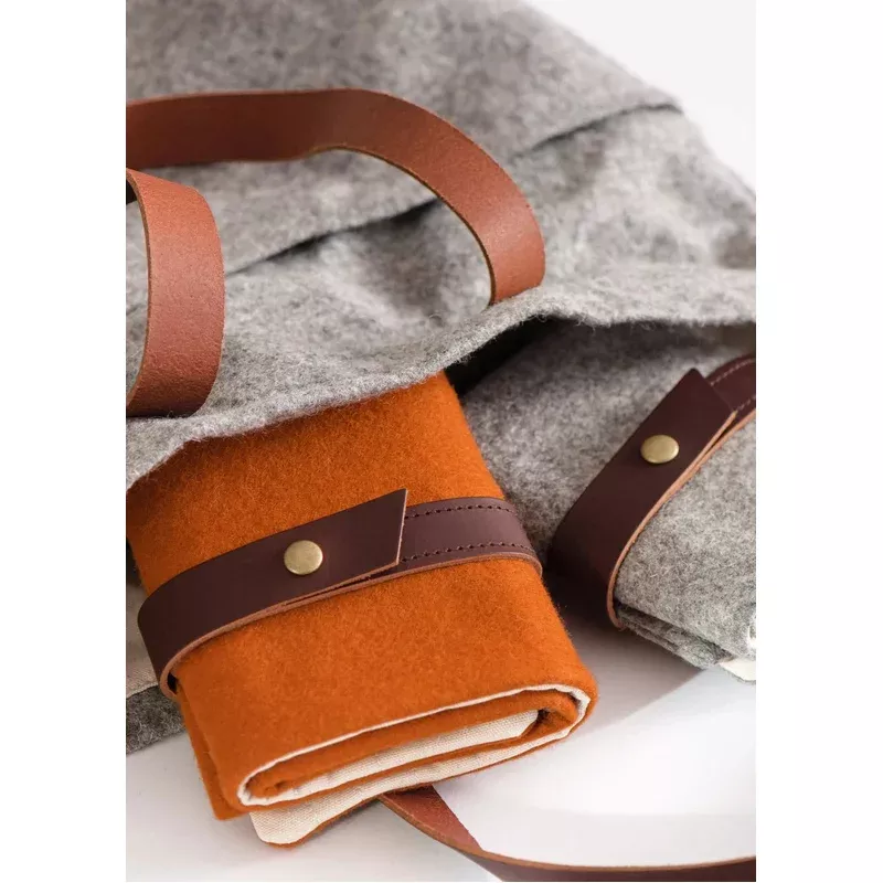 Twig & Horn Wool Needle Case